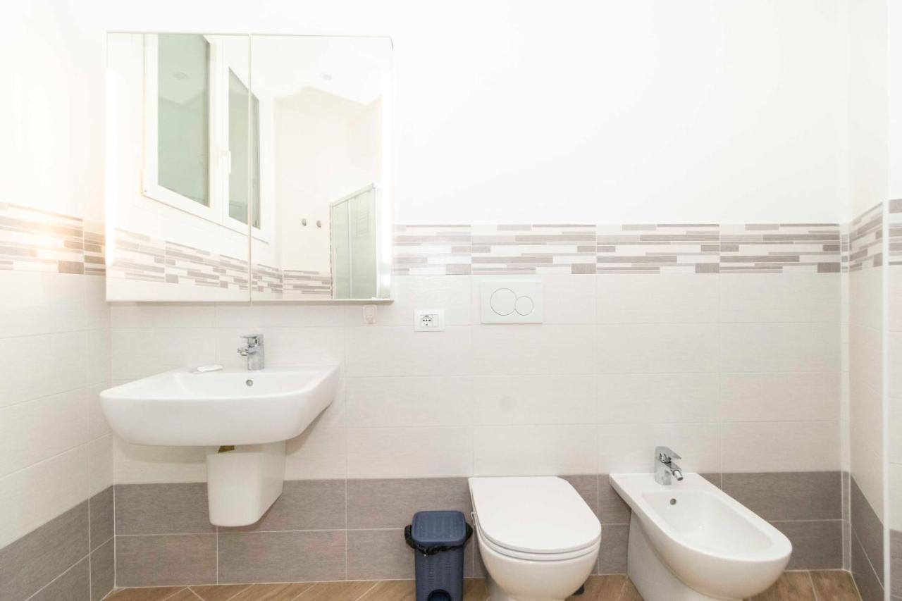 Apartment Roomy & Modern Flat Piazza Statuto Turin